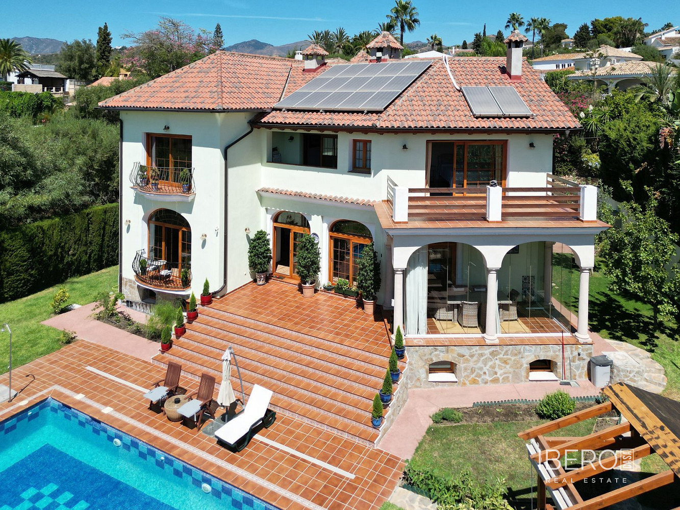 Prodej domu 598 m² s pozemkem 1 100 m² - Vista 5