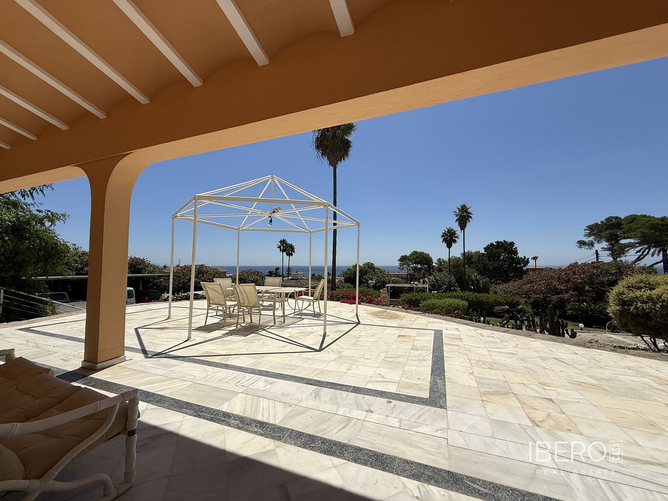 Prodej domu 340 m² s pozemkem 4 566 m²