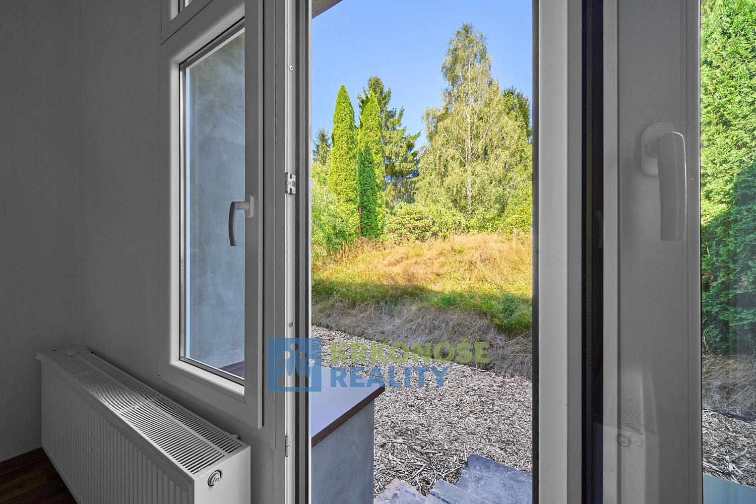 Pronájem bytu 2+1 60 m² – fotografie 3
