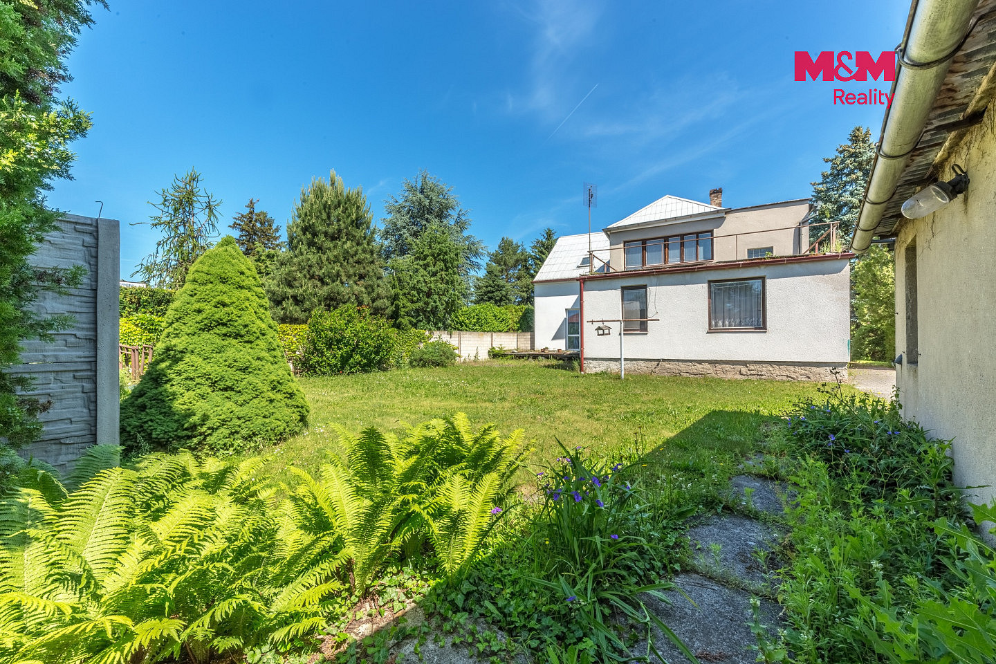 Prodej domu 210 m² s pozemkem 725 m² – fotografie 2