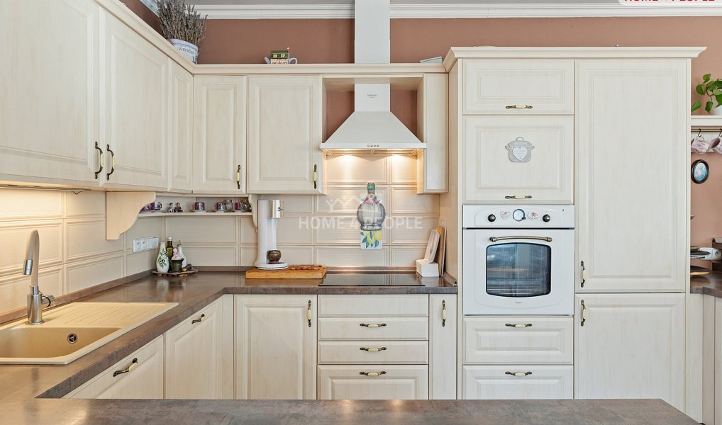 Prodej domu 172 m² s pozemkem 867 m², Břežany II – náhled fotky 8