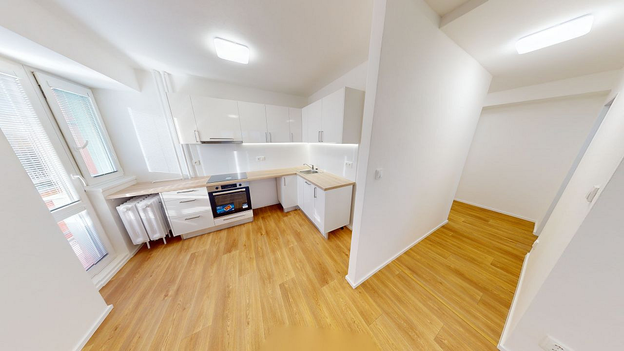 Pronájem bytu 2+kk 41 m² – fotografie 4