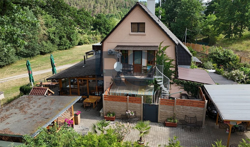Prodej obchodních prostor 822 m², Vojníkov – náhled fotky 2