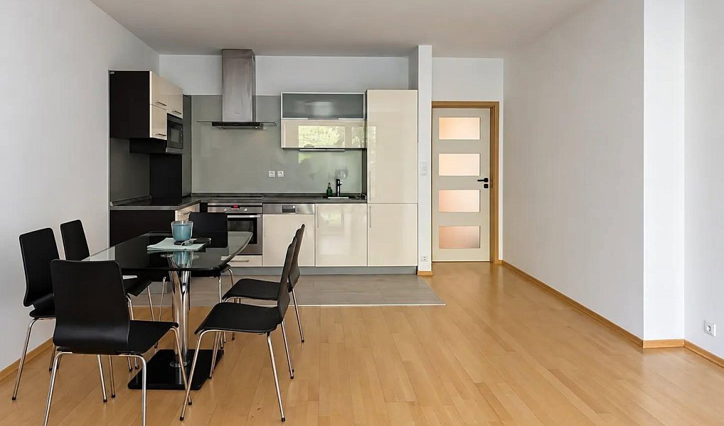 Pronájem bytu 3+kk 105 m², Praha – náhled fotky 4