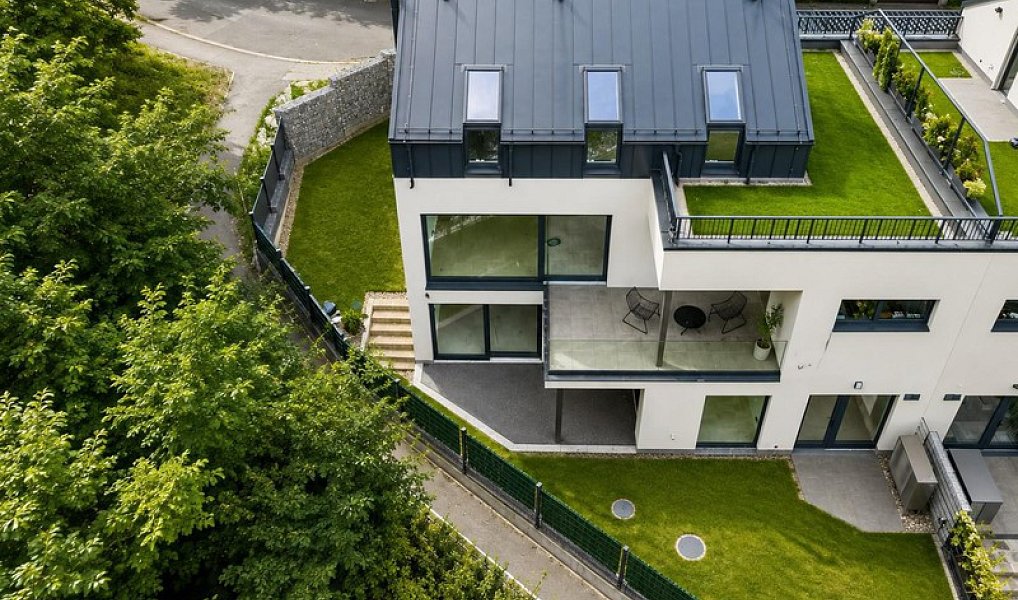 Prodej domu 305 m² s pozemkem 362 m², Praha – náhled fotky 32