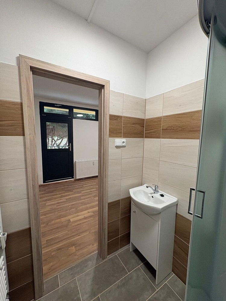 Pronájem bytu 1+kk 16 m² – fotografie 2