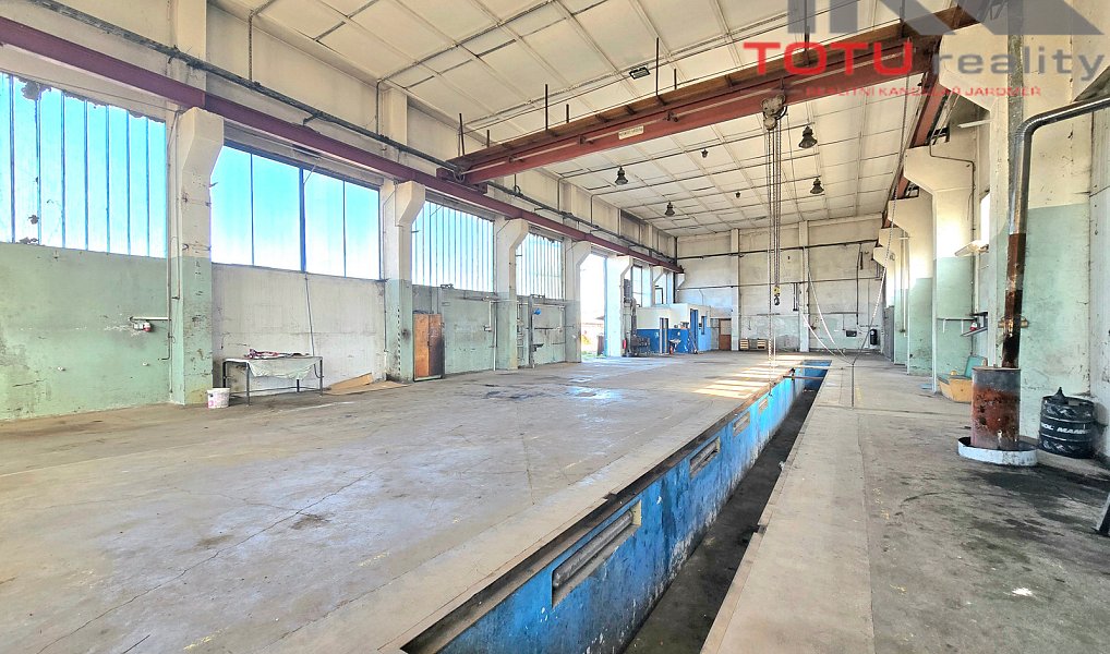 Pronájem výrobních prostor 3 010 m², Černožice – náhled fotky 6