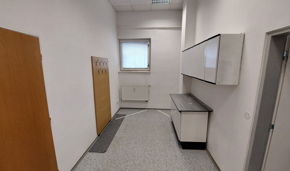 Pronájem kanceláře 25 m², Pelhřimov – náhled fotky 3