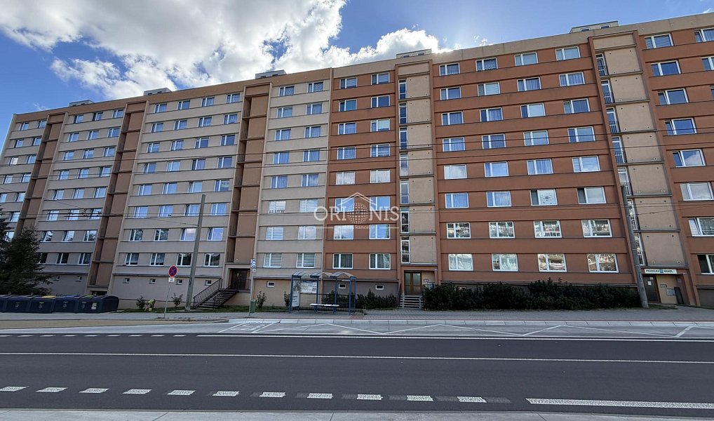 Pronájem bytu 1+1 33 m², Chomutov – náhled fotky 2