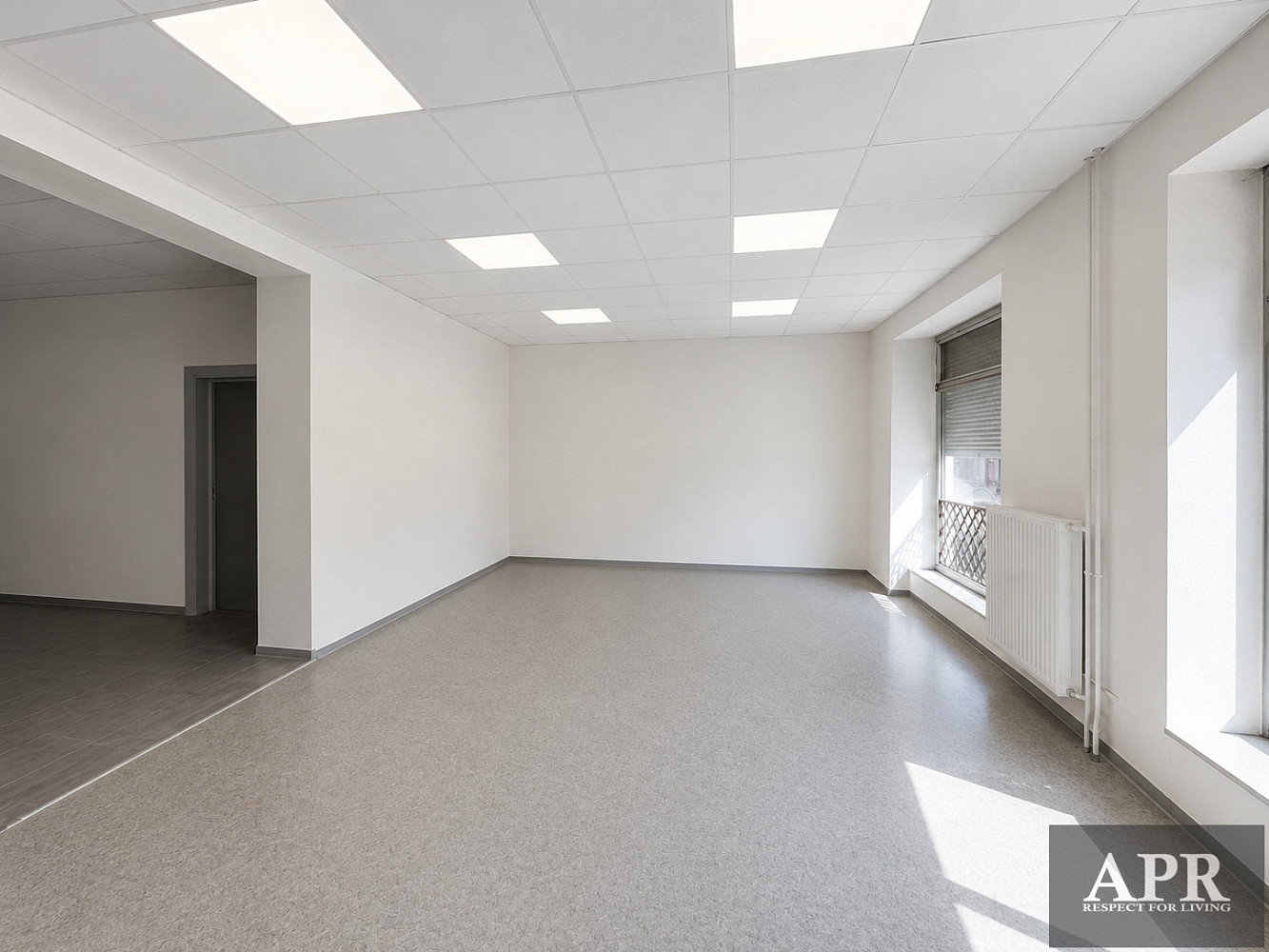 Pronájem obchodních prostor 54 m² – fotografie 3