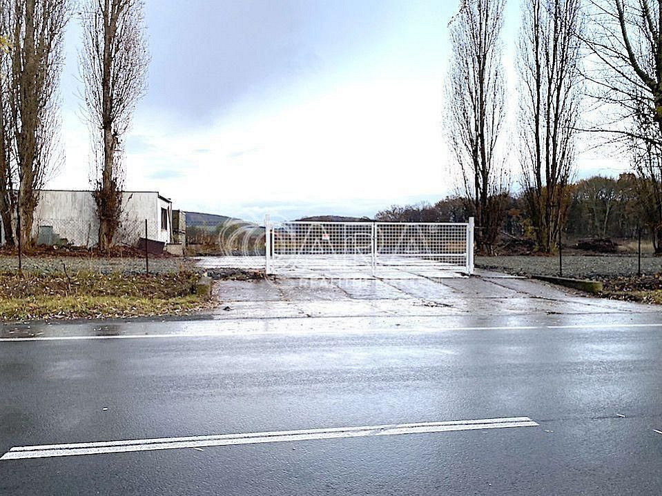 Prodej komerčního pozemku 30 600 m² – další