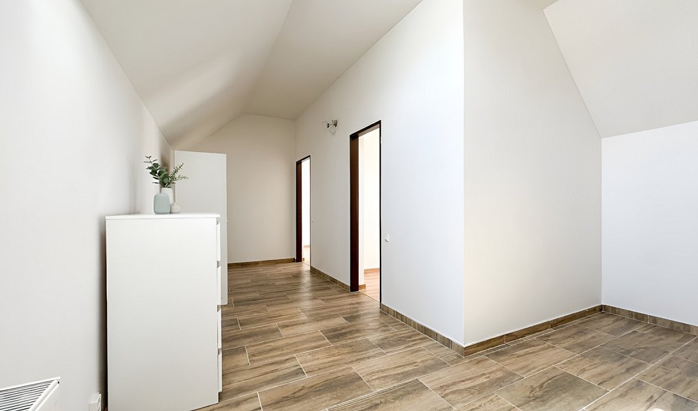 Prodej domu 165 m² s pozemkem 604 m², Lošany – náhled fotky 11
