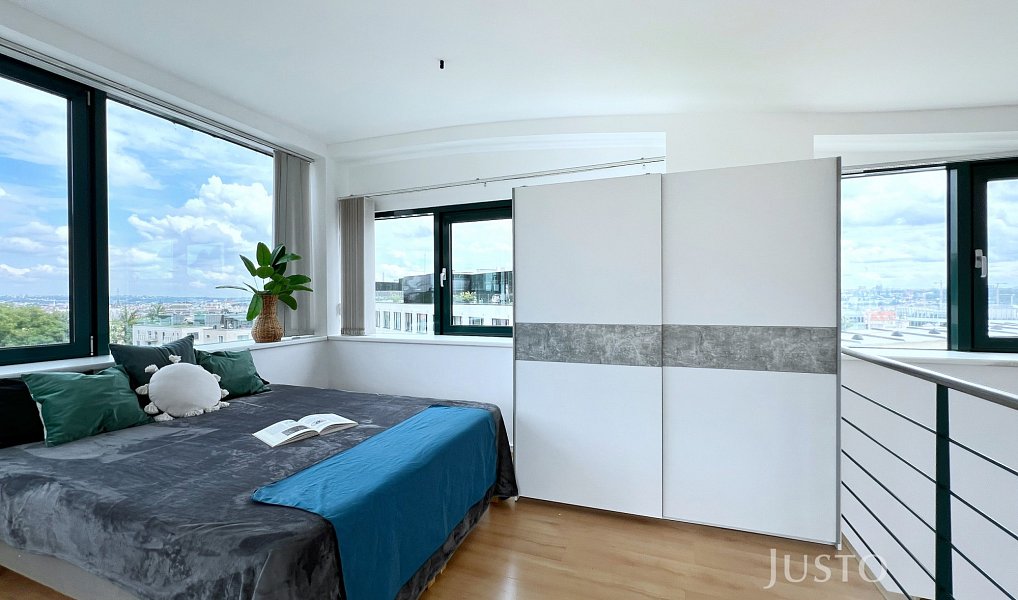 Pronájem bytu 2+1 100 m², Praha – náhled fotky 10