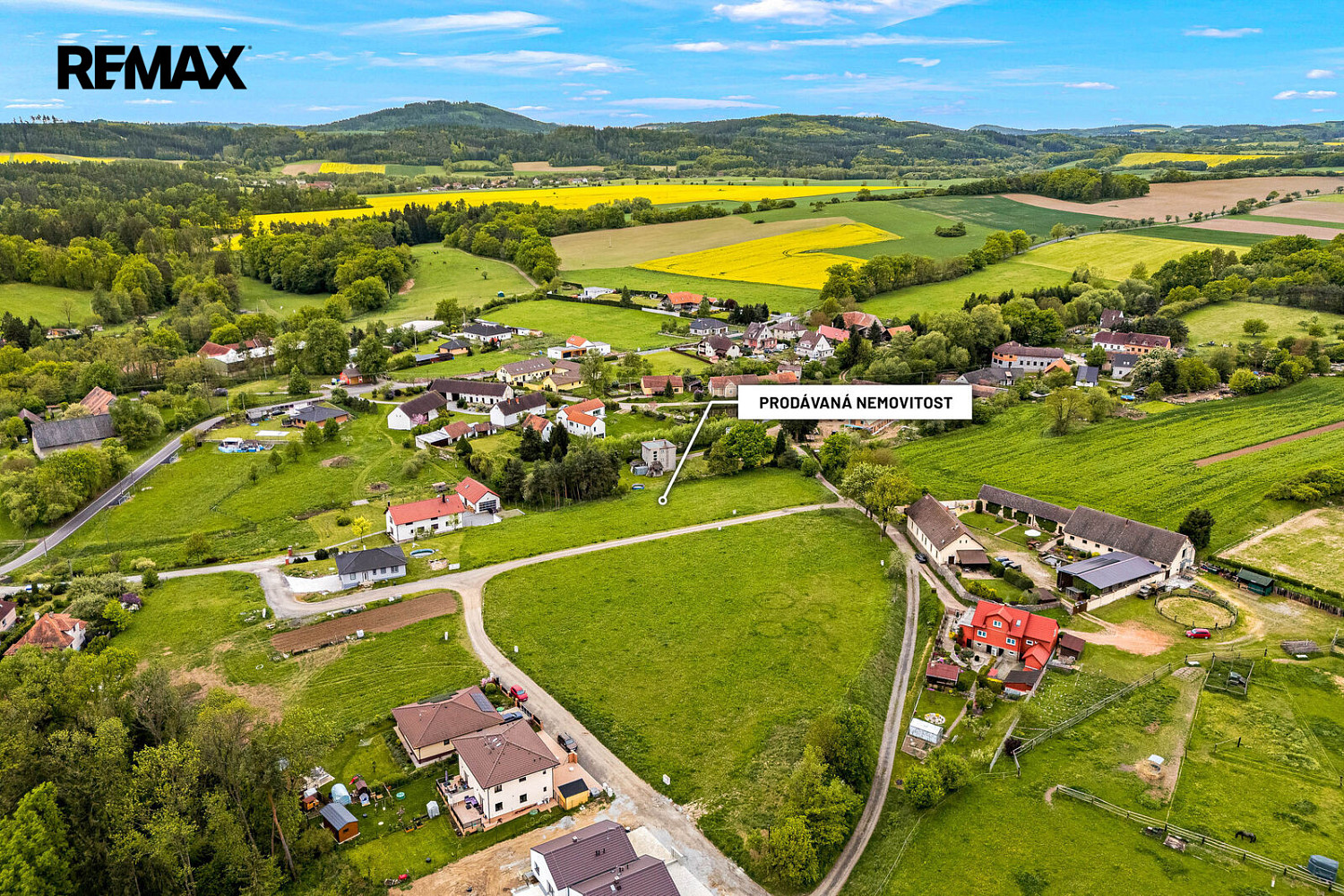 Prodej stavebního pozemku 1 136 m²