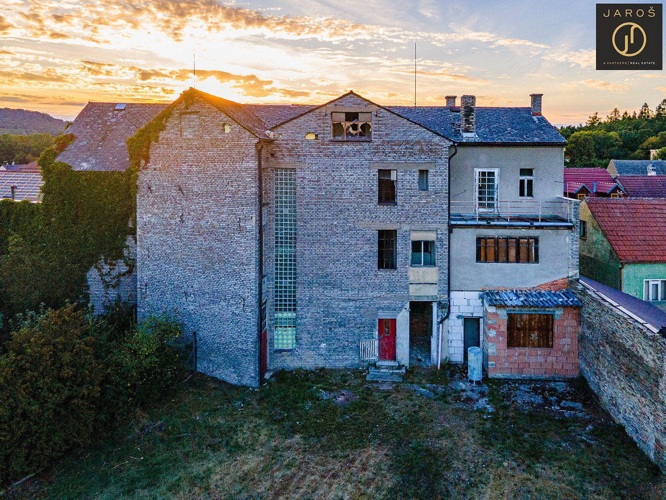Prodej domu 400 m² s pozemkem 1 226 m²