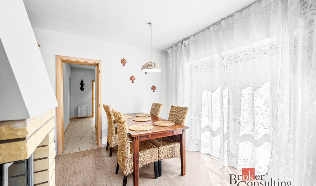 Prodej domu 196 m² s pozemkem 252 m², Horní Bříza – náhled fotky 4