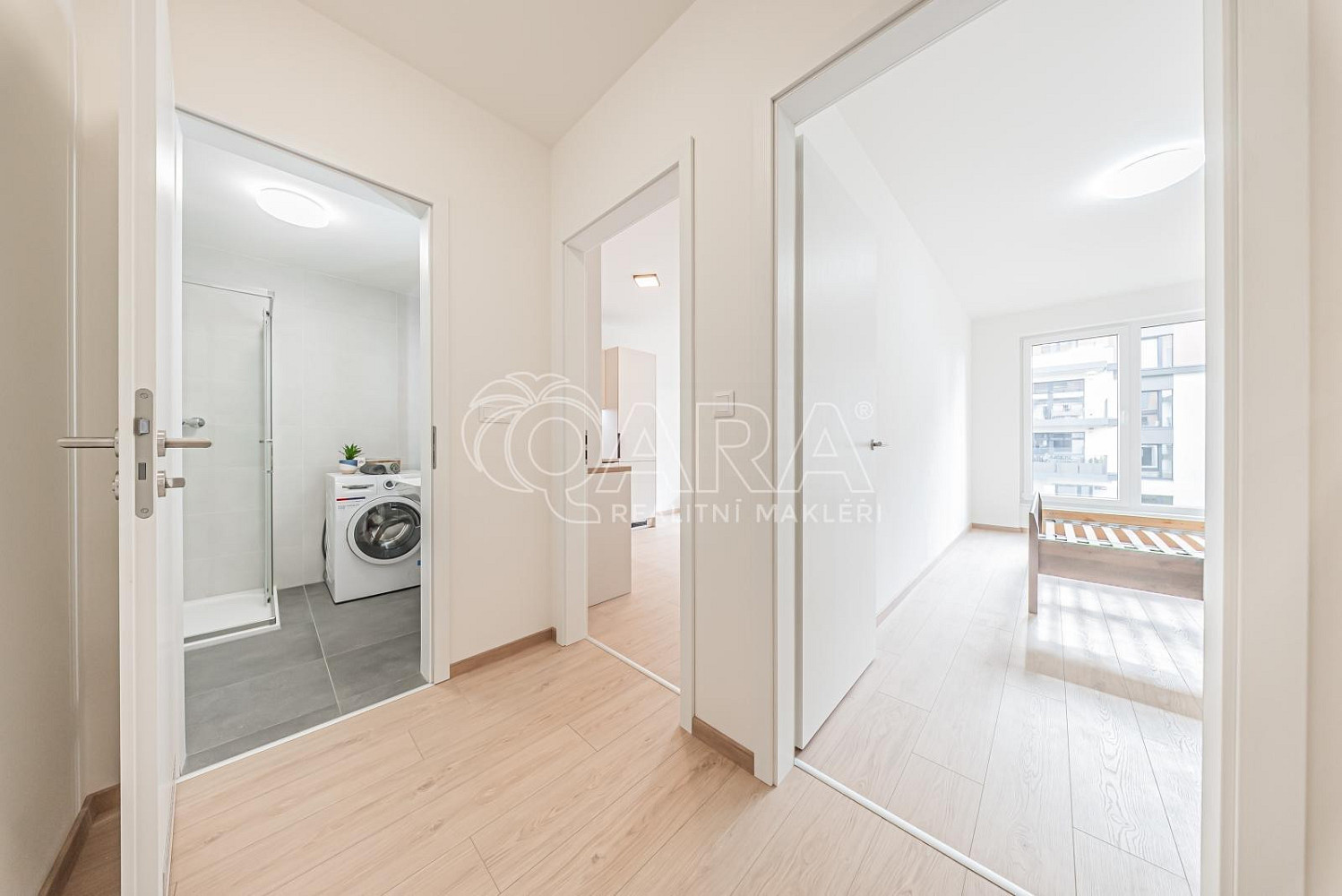 Pronájem bytu 2+kk 47 m² – fotografie 4