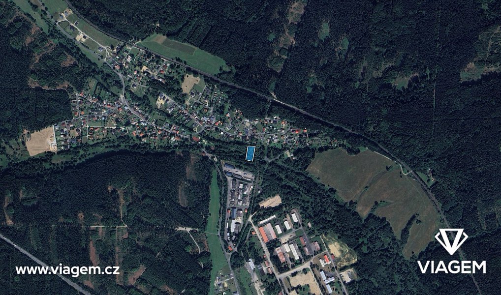 Prodej zahrady 706 m², Valy – náhled fotky 3