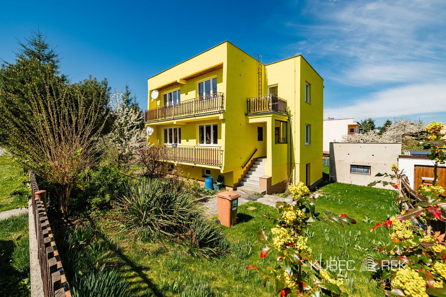 Prodej domu 200 m² s pozemkem 884 m²