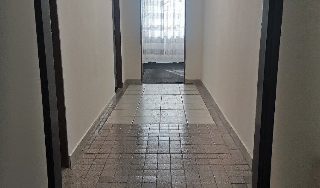 Pronájem obchodních prostor 17 m², Hradec Králové – náhled fotky 7