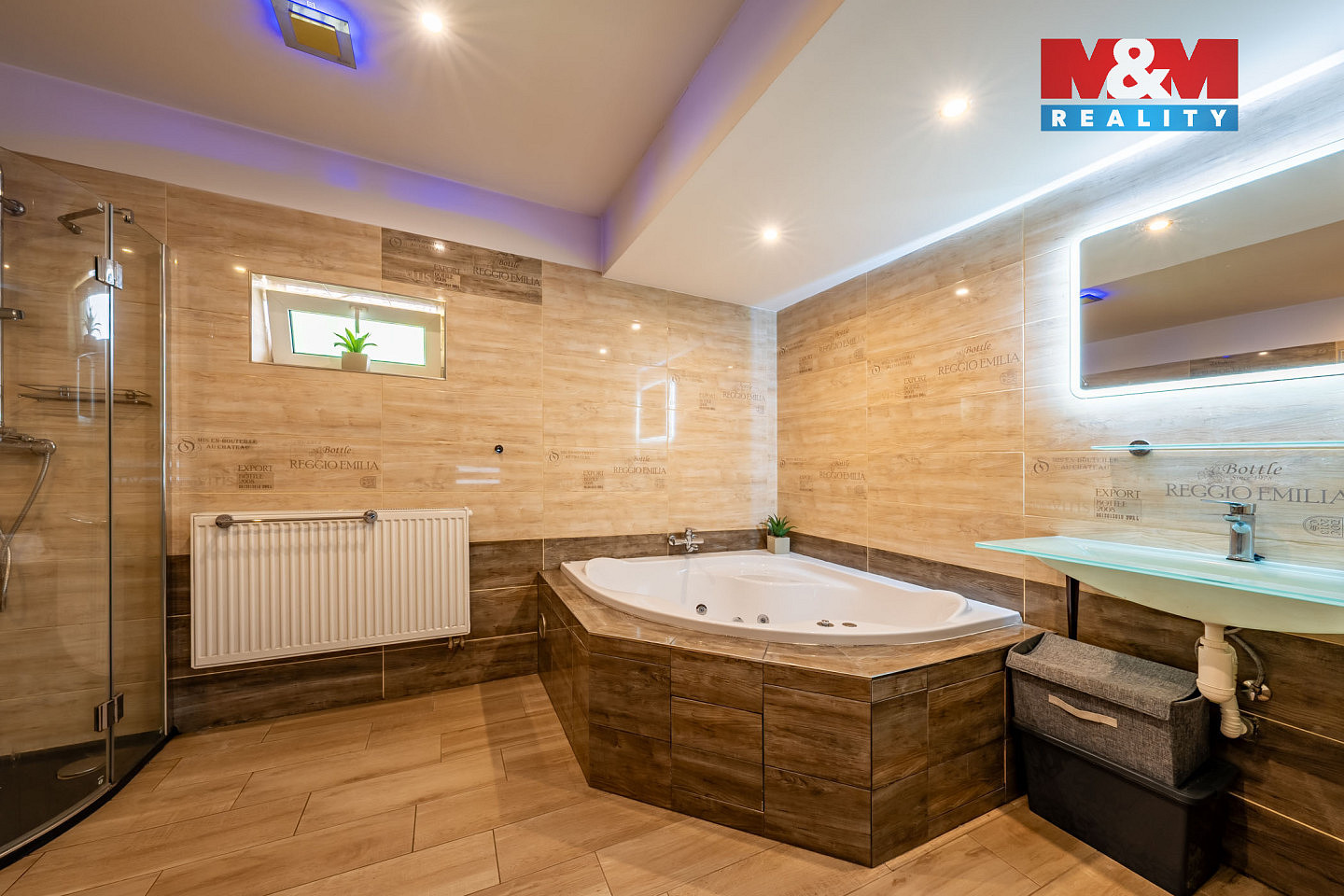 Prodej nájemního domu, činžáku 340 m² — photo 3
