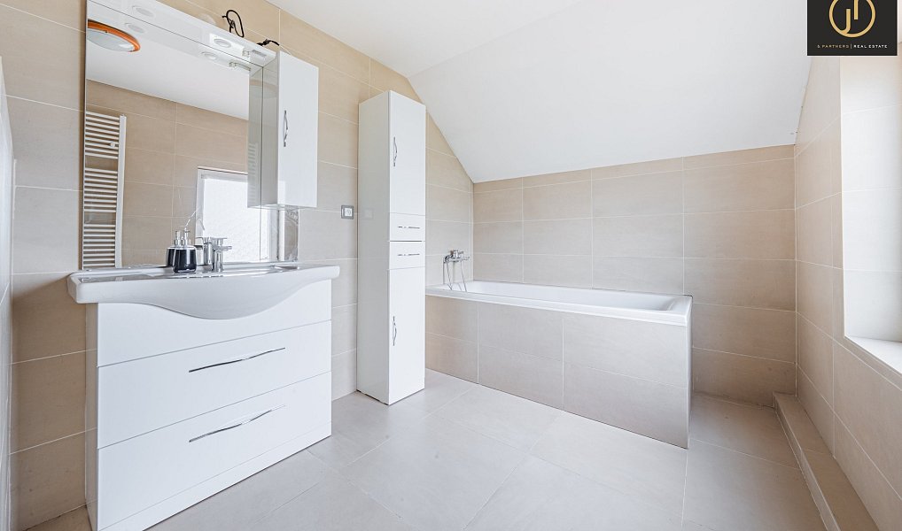 Prodej domu 150 m² s pozemkem 554 m², Kladno – náhled fotky 8
