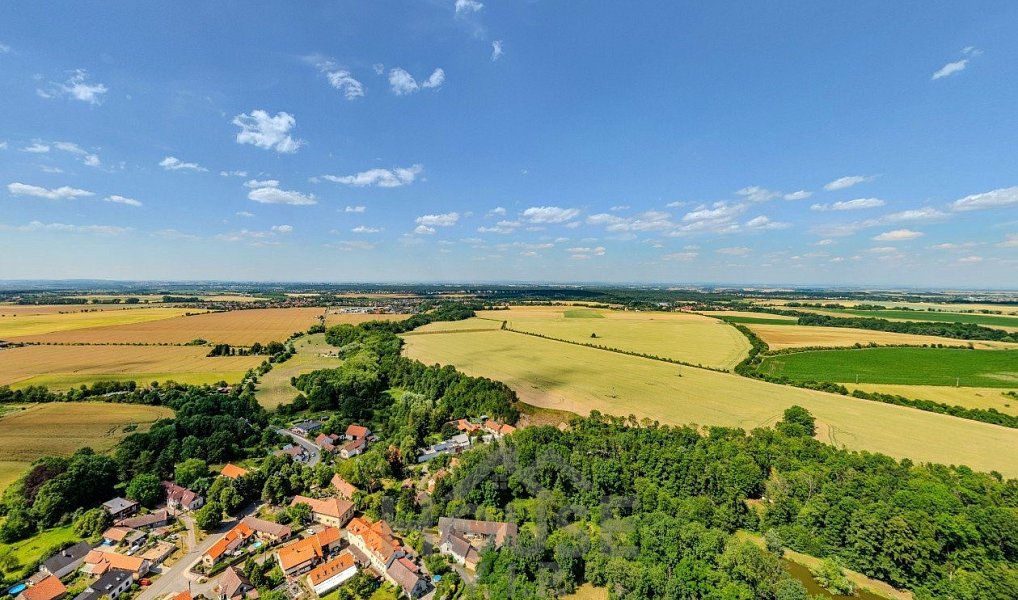 Prodej domu 206 m² s pozemkem 420 m², Sluštice – náhled fotky 25