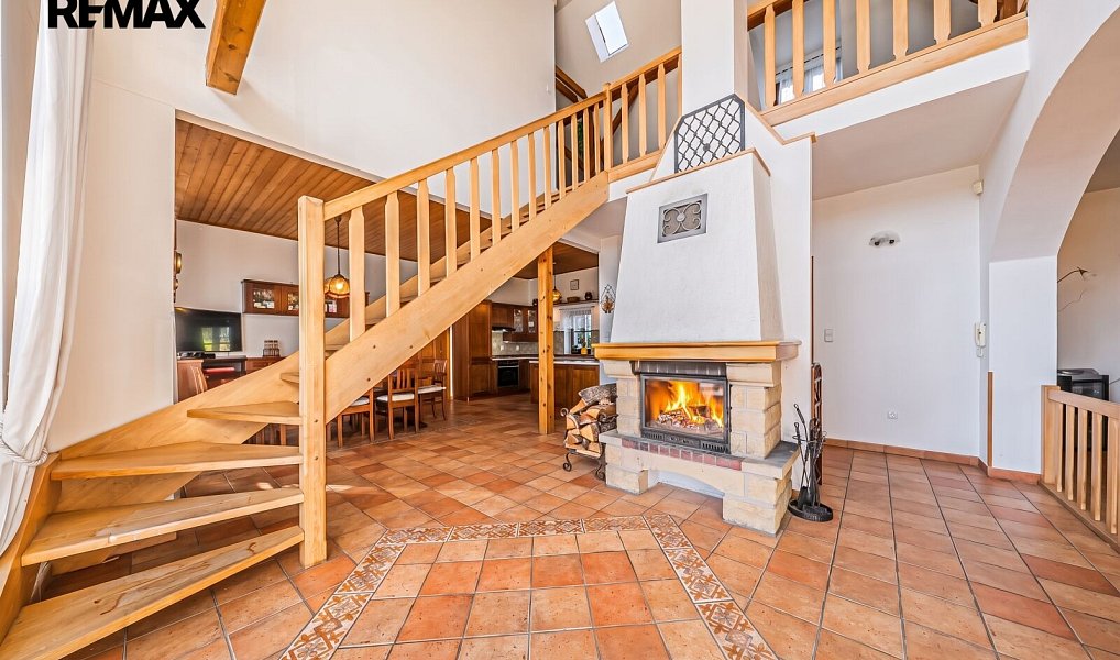 Prodej domu 271 m² s pozemkem 3 206 m², Hrachoviště – náhled fotky 7
