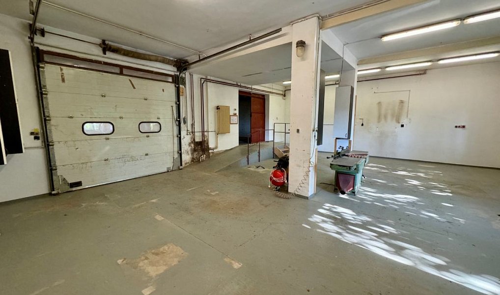 Prodej domu 370 m² s pozemkem 926 m², Řehenice – náhled fotky 13
