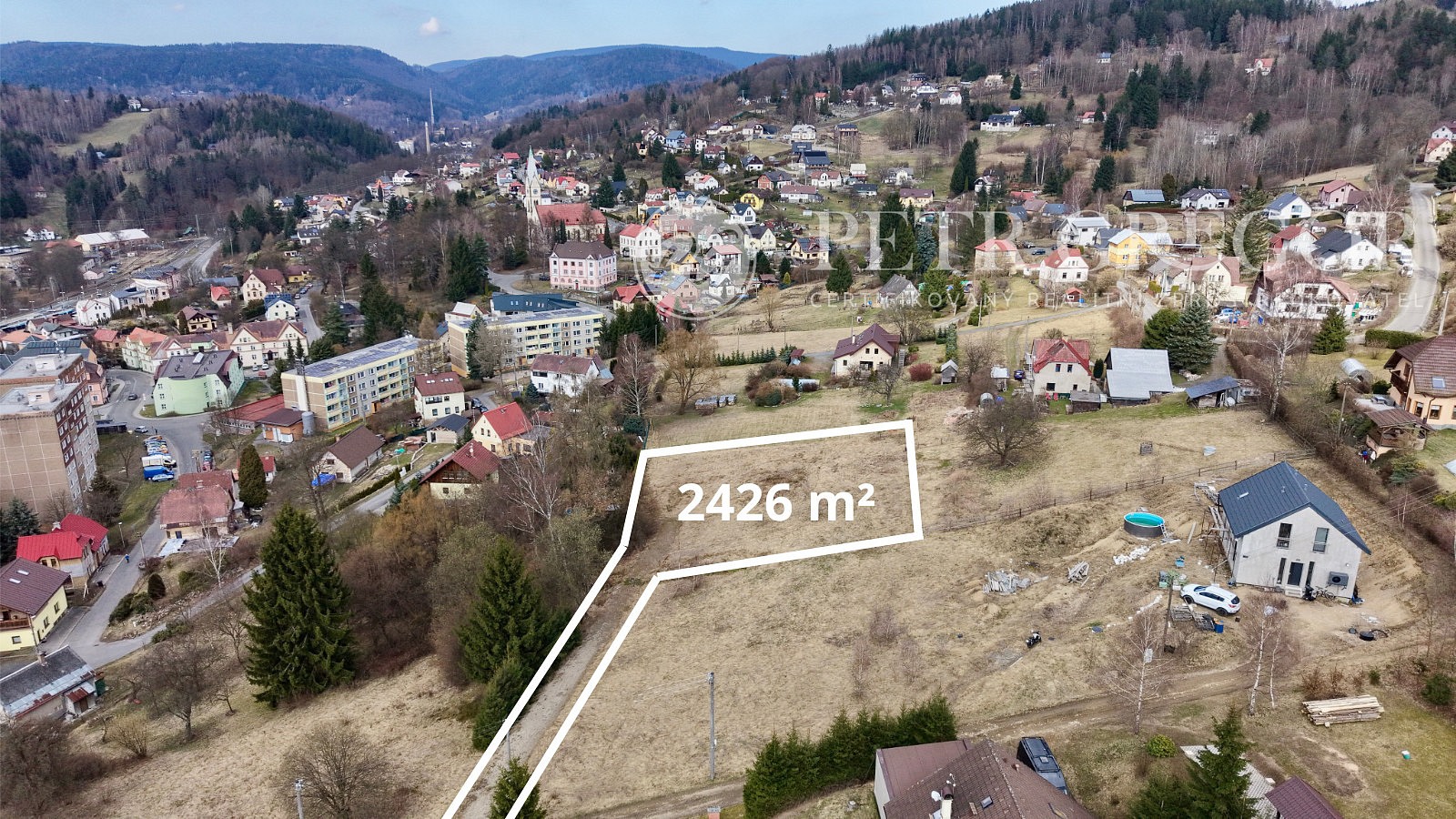 Prodej stavebního pozemku 2 426 m² — photo 4