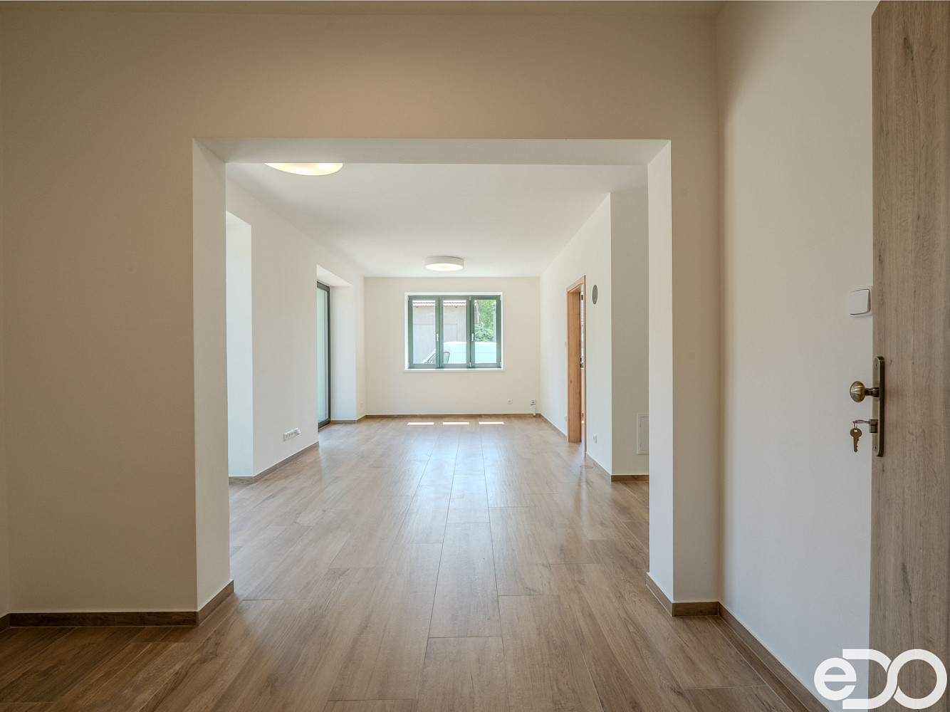 Pronájem bytu 2+kk 60 m² — photo 3
