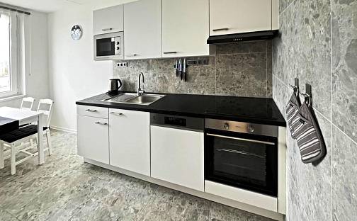 Prodej bytu 4+1 76 m², Rolnická, Brno