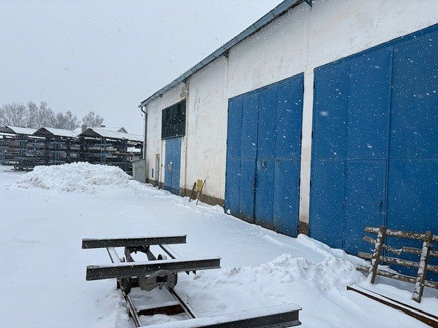 Prodej výrobních prostor 2 500 m² – fotografie 4