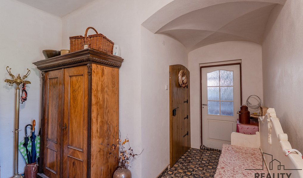 Prodej domu 292 m² s pozemkem 1 719 m², Kučerov – náhled fotky 24