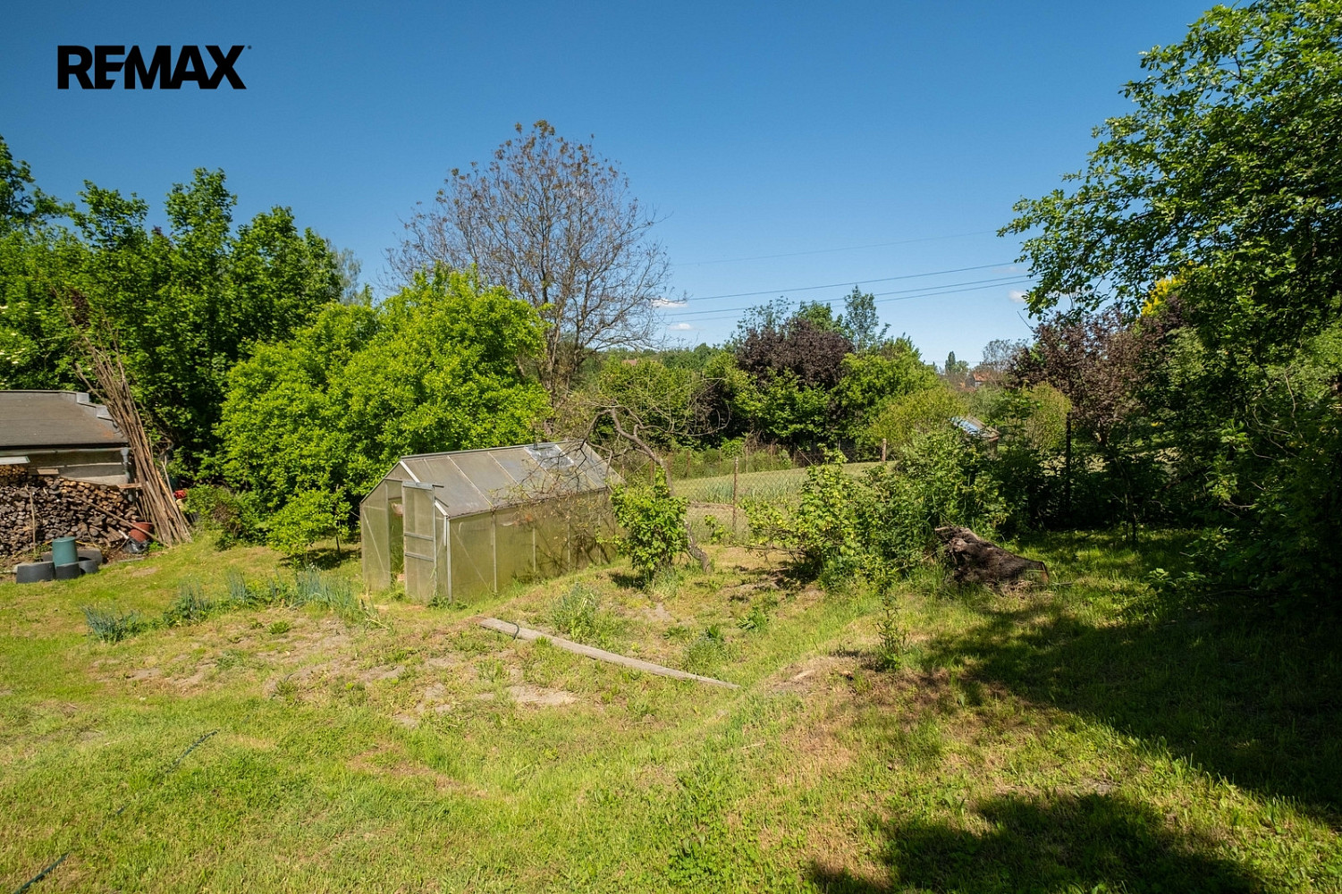 Prodej stavebního pozemku 914 m² — photo 2