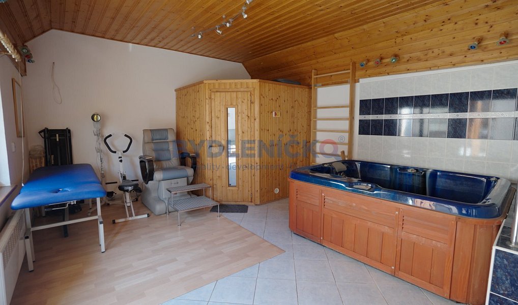 Prodej domu 475 m² s pozemkem 2 453 m², Chlum u Třeboně – náhled fotky 27
