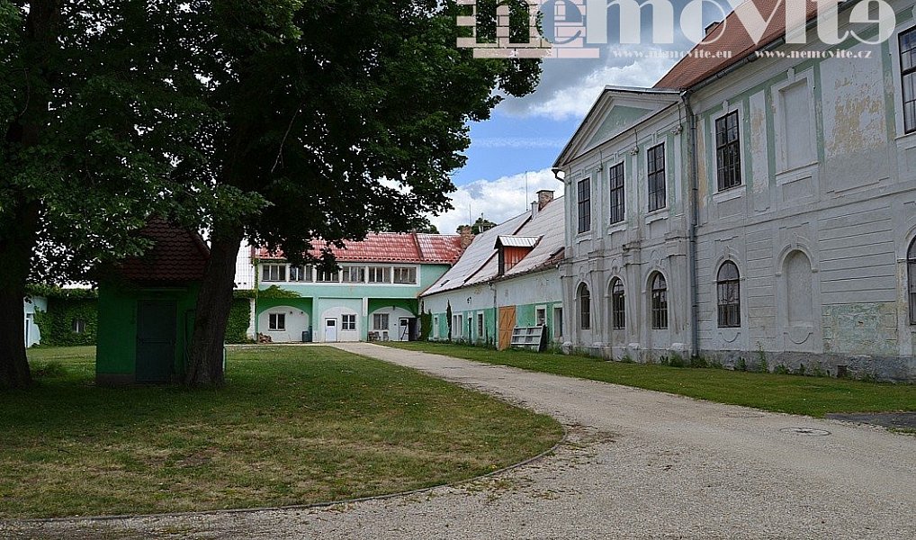 Prodej domu 11 429 m² s pozemkem 31 573 m², Hatín – náhled fotky 21