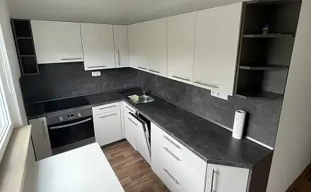 Pronájem bytu 2+1 54 m², 17. listopadu, Cheb