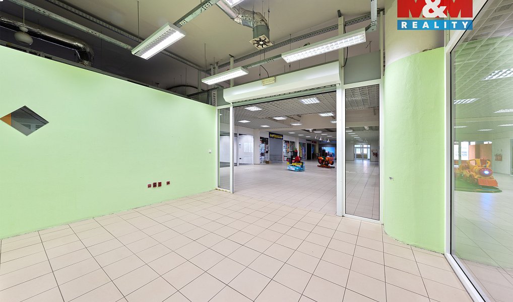 Pronájem obchodních prostor 230 m², Děčín – náhled fotky 8