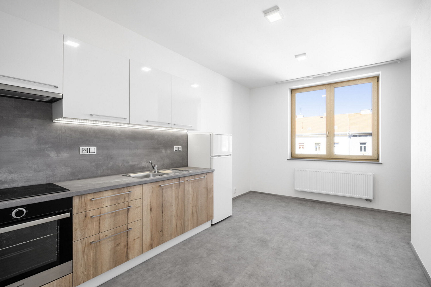 Pronájem bytu 2+kk 46 m² – fotografie 2