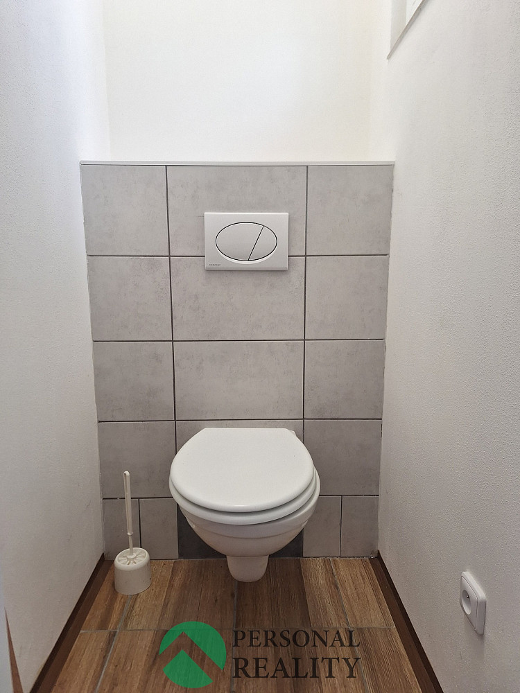 Pronájem obchodních prostor 16 m² – fotografie 5