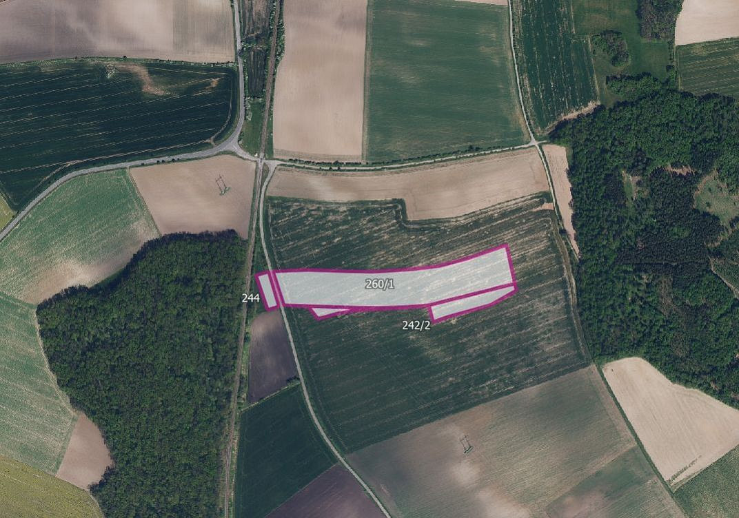 Prodej pole 19 275 m²