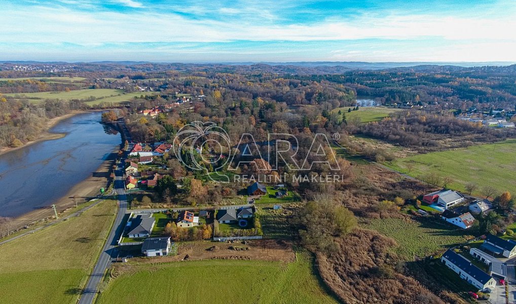 Prodej stavebního pozemku 1 032 m², Kamenice – náhled fotky 4