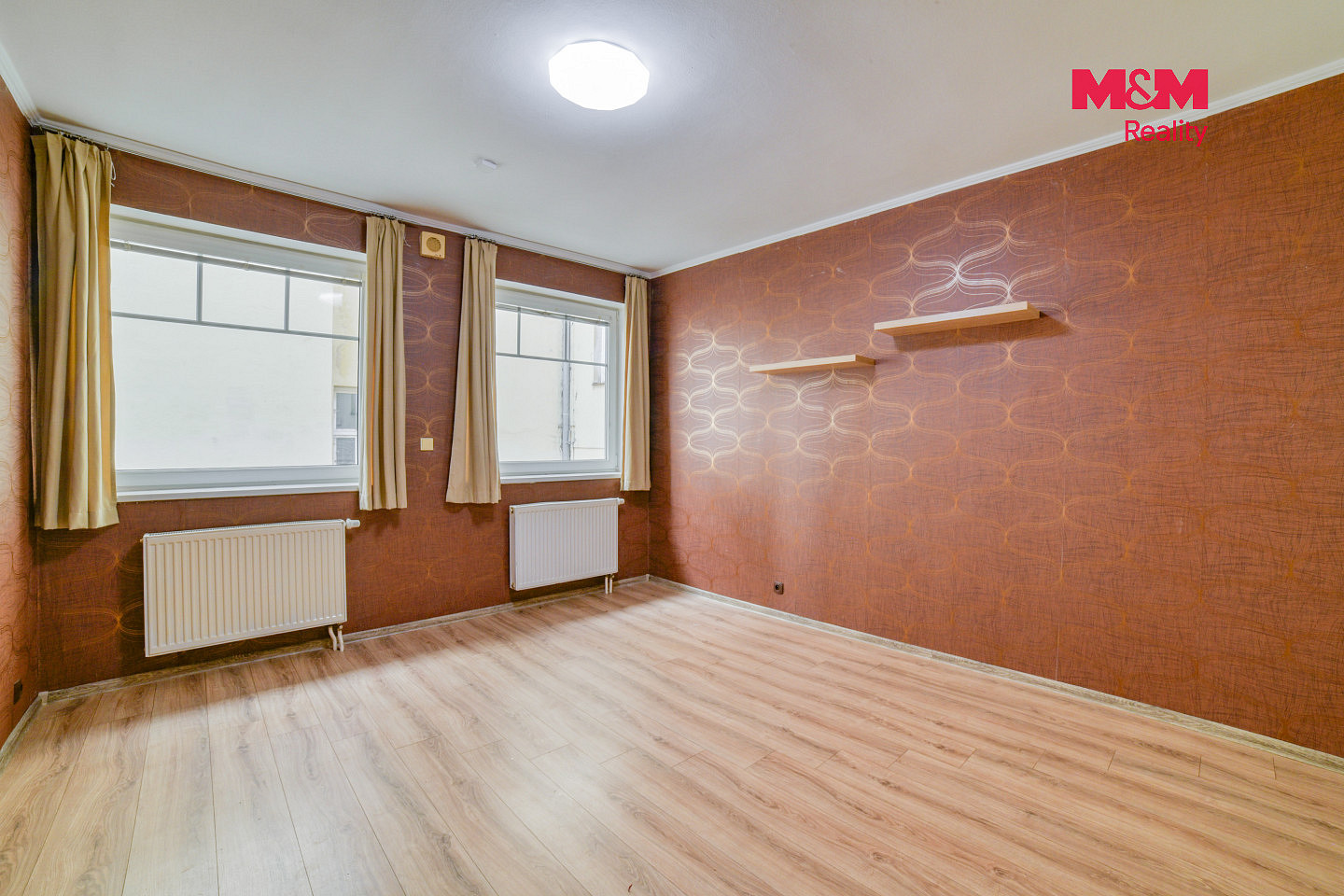 Pronájem obchodních prostor 35 m² – fotografie 2