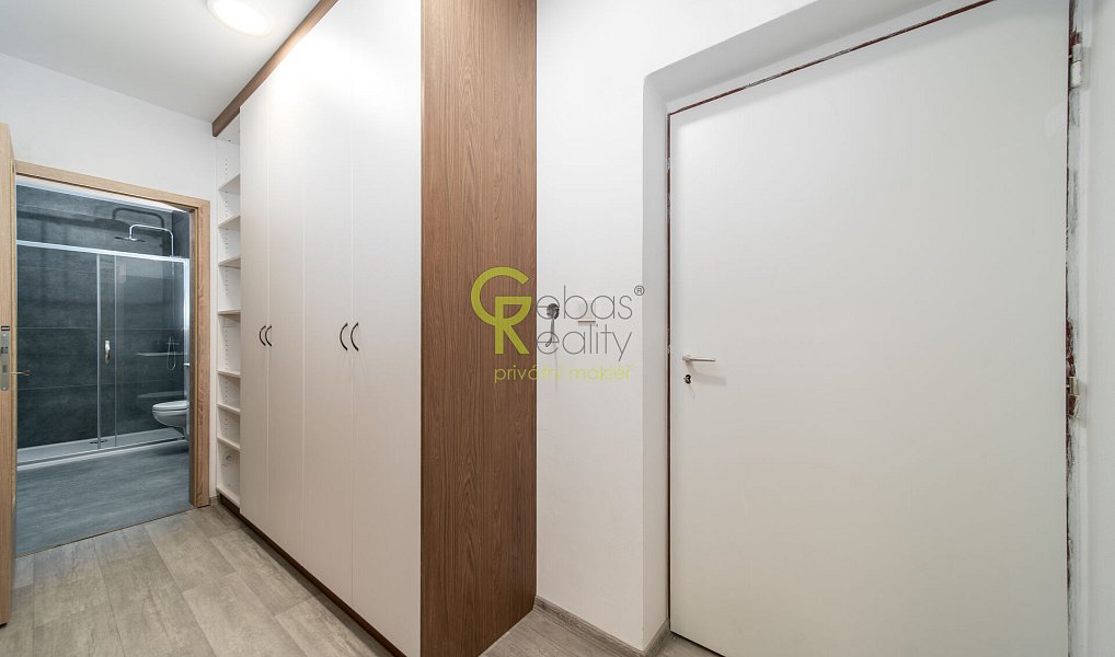 Prodej bytu 2+kk 48 m², Skorkov – náhled fotky 17