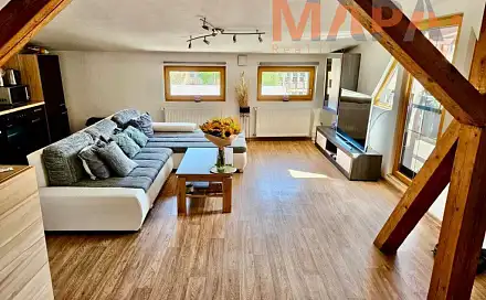 Pronájem bytu atypického 100 m², Revoluční, Chomutov