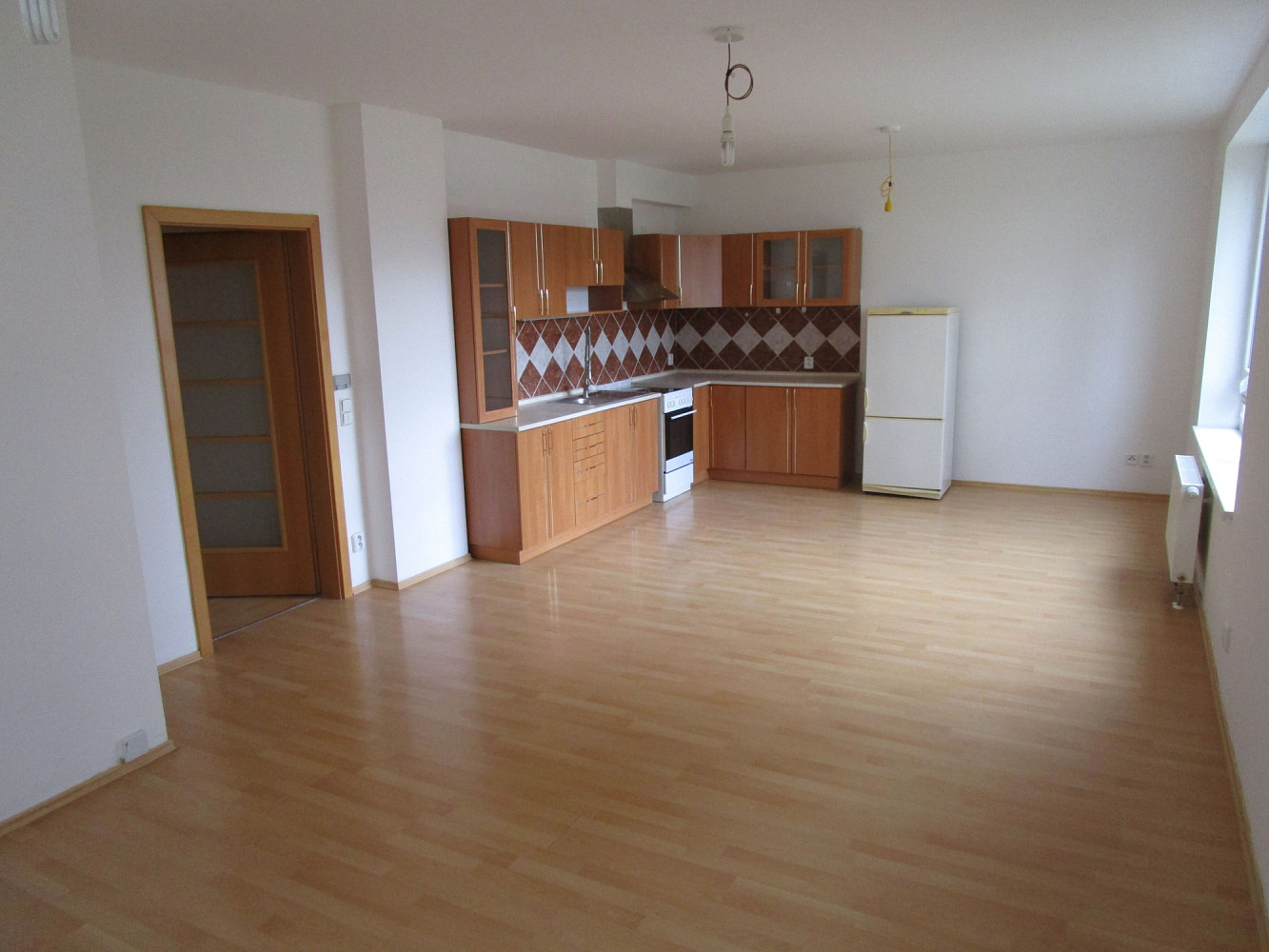 Pronájem prostorného bezbariérového bytu 2+kk