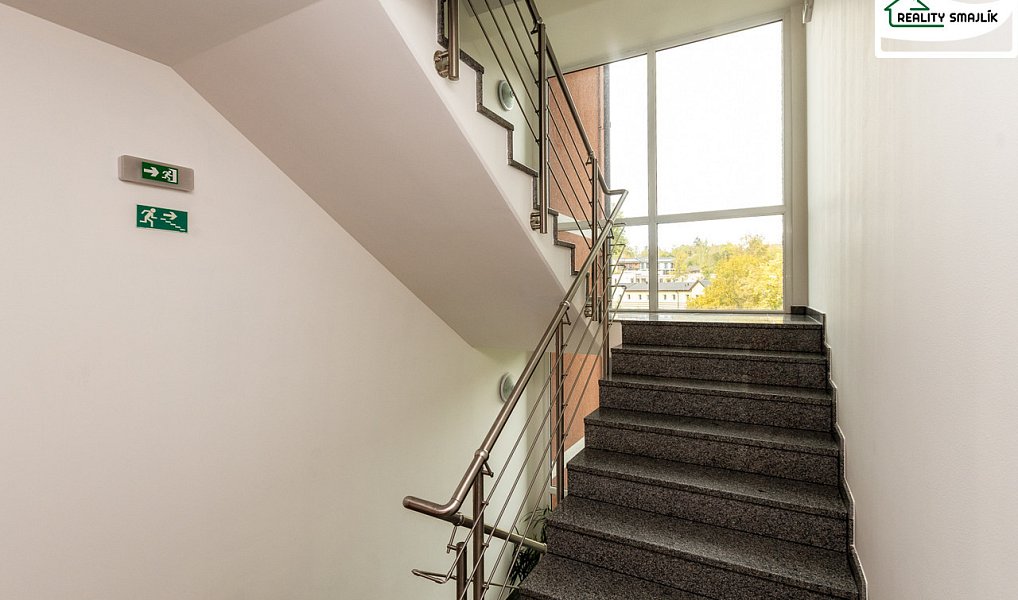 Prodej bytu 1+kk 49 m², Cheb – náhled fotky 12