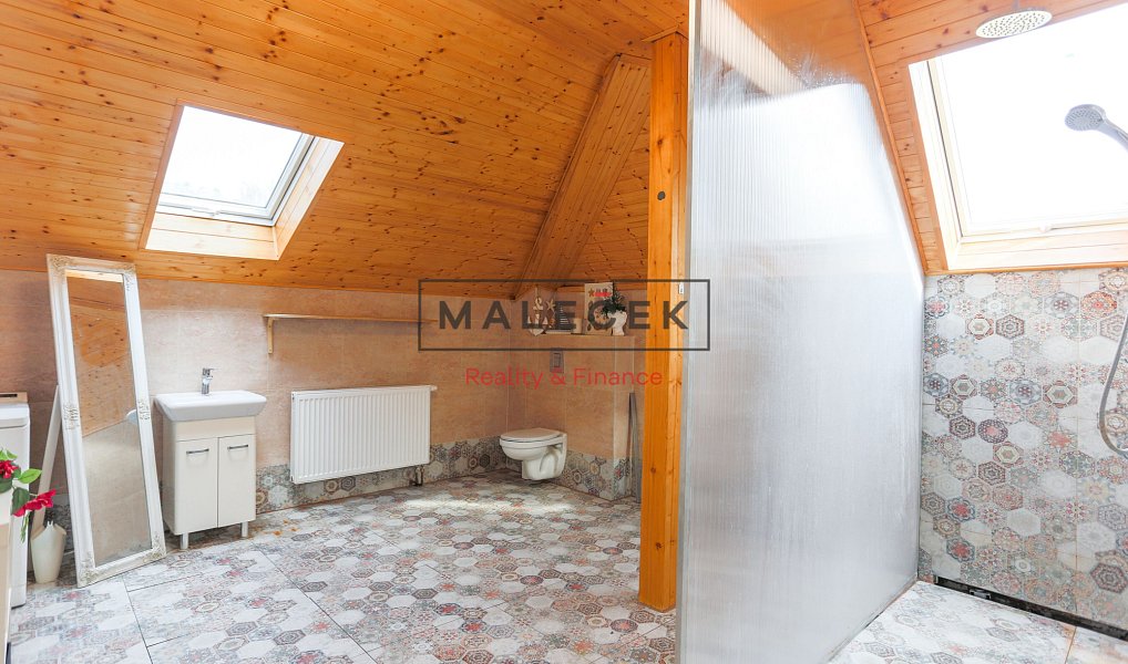 Prodej domu 258 m² s pozemkem 1 265 m², Zadní Třebaň – náhled fotky 14