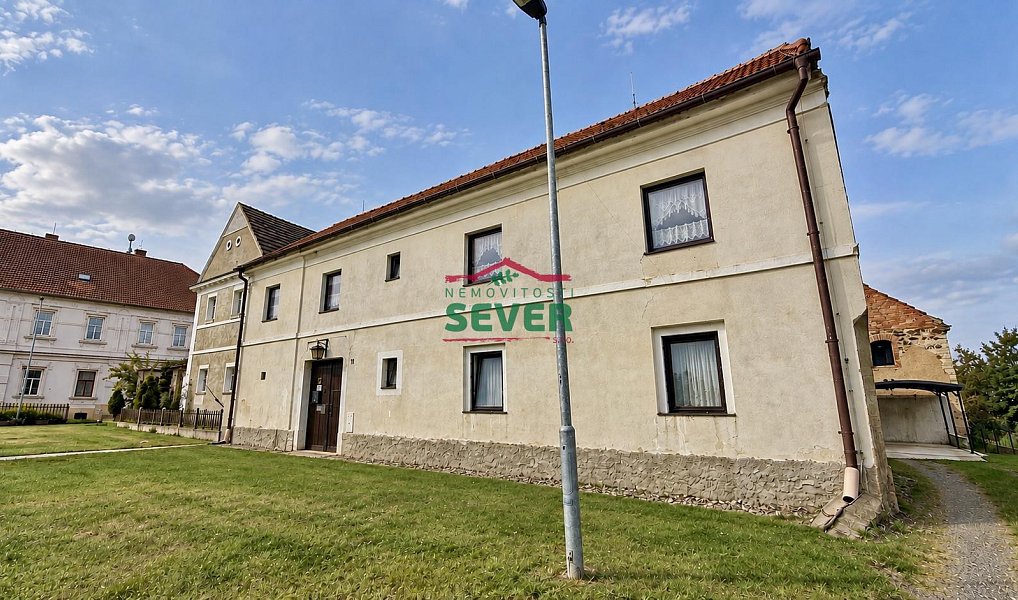 Prodej rodinného domu, 712 m², Louny, Kozly